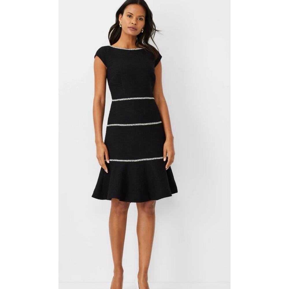 ANN TAYLOR BLACK TWEED TIERED FLARE DRESS SZ 8